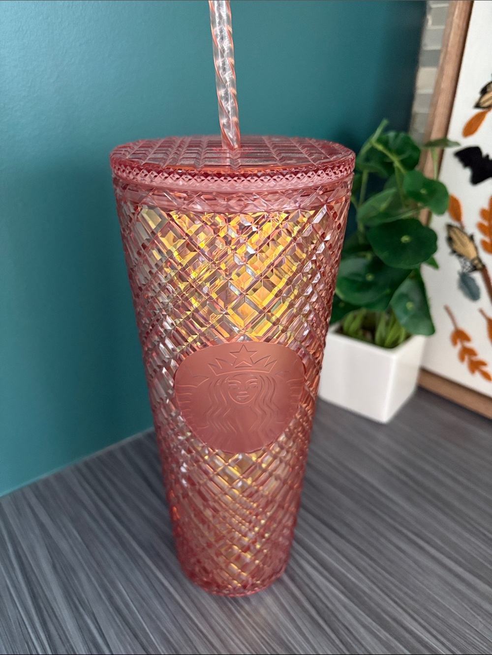 Starbucks peach Iridescent Textured Tumbler with Straw